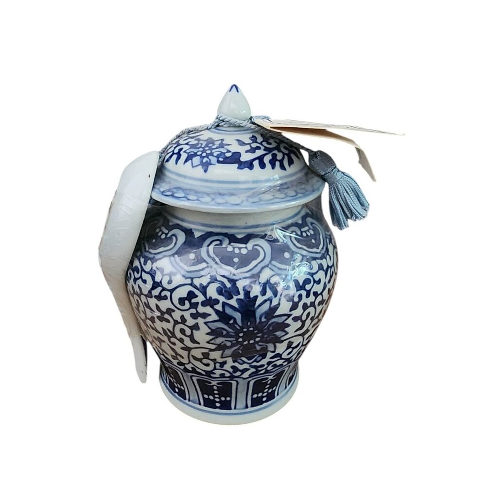 Vintage Smith & Vandiver Milk Bath in Chinese Blue White Jar with Lid & Spoon